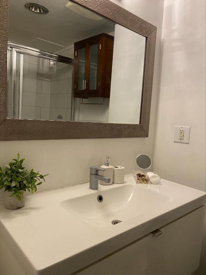 Lovely Condo Vancouver Kültér fotó
